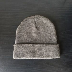 (NEW) Grey Beanie